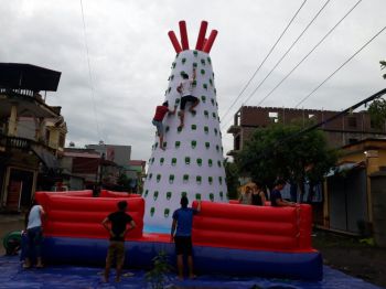 Nhà hơi leo núi teambuiding